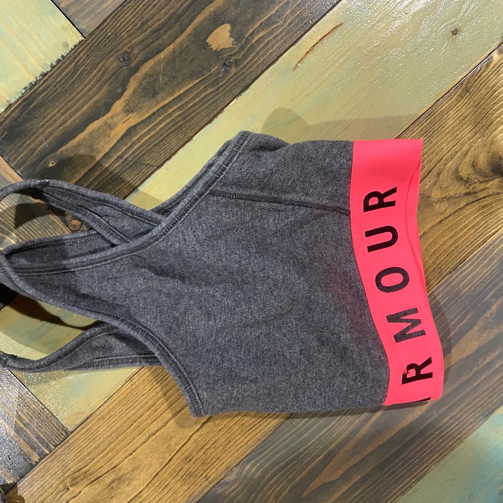 Sports bra